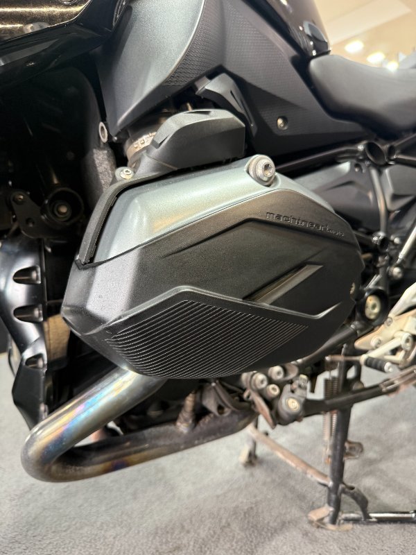 2017 BMW Motorrad Bmw 1200cc R 1200 RS (17-08) BLACK STORM METALLIC