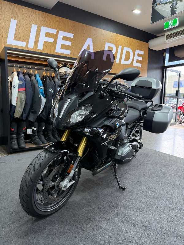 2017 BMW Motorrad Bmw 1200cc R 1200 RS (17-08) BLACK STORM METALLIC