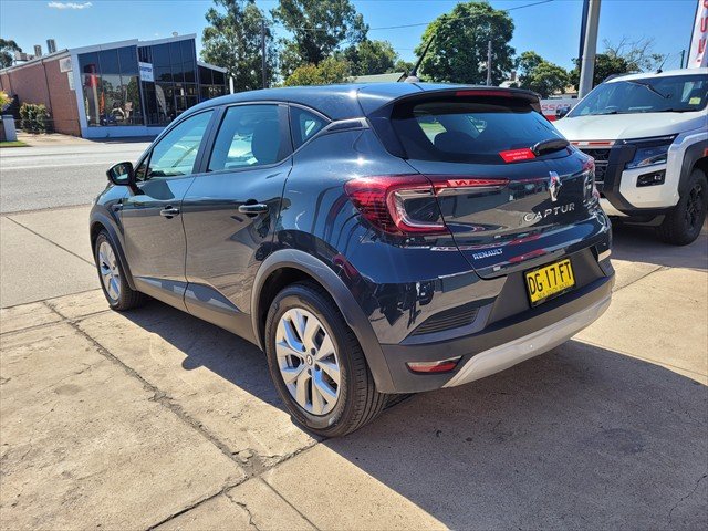 2022 RENAULT CAPTUR LIFE