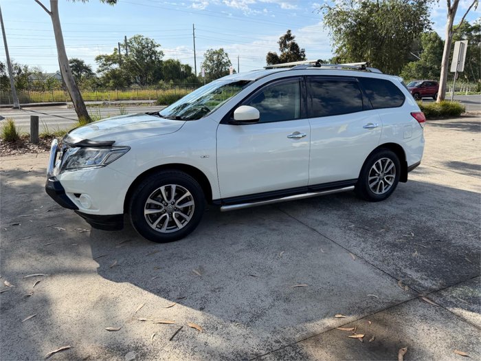 2015 NISSAN PATHFINDER ST (4x4)