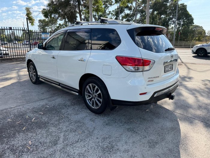 2015 NISSAN PATHFINDER ST (4x4)
