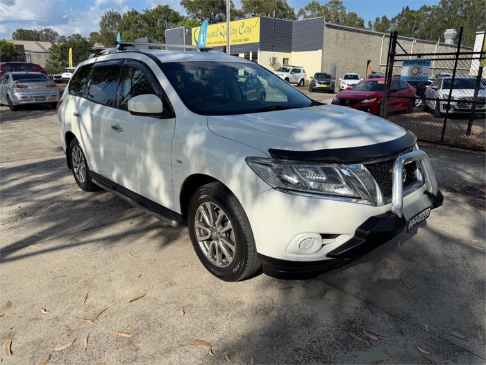 2015 NISSAN PATHFINDER ST (4x4)