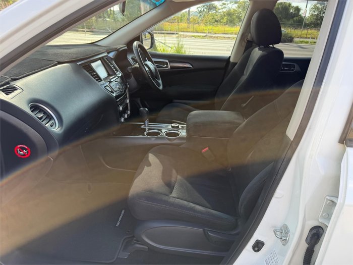 2015 NISSAN PATHFINDER ST (4x4)