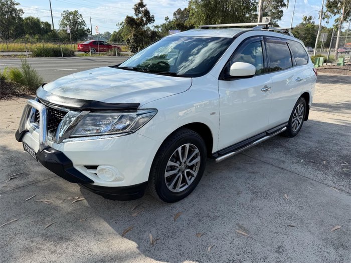 2015 NISSAN PATHFINDER ST (4x4)