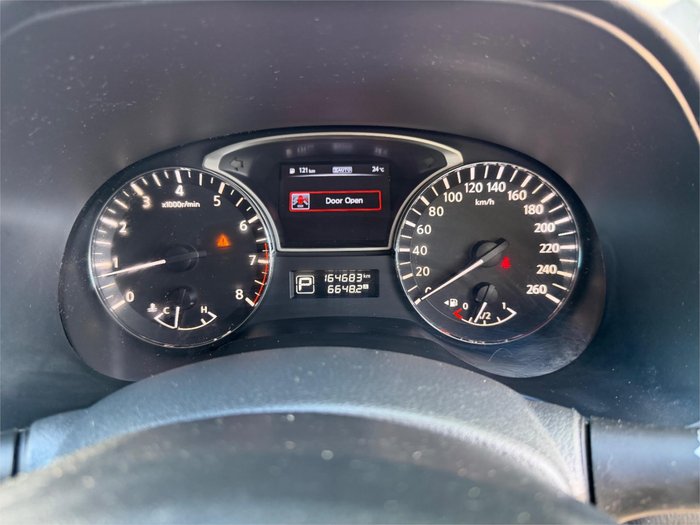 2015 NISSAN PATHFINDER ST (4x4)