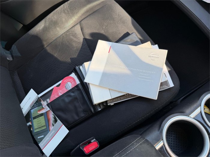 2015 NISSAN PATHFINDER ST (4x4)