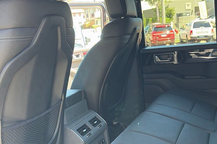 2025 INEOS Grenadier Station Wagon MY26 4X4 Dual Range Inky Black - Contract Roof - Painted (FPJ)