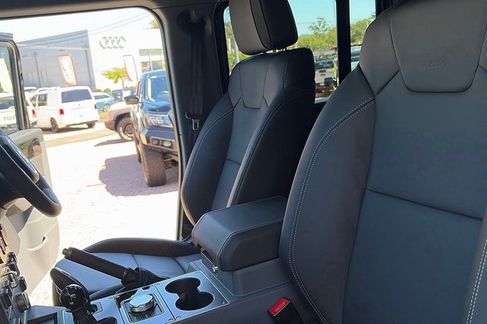 2025 INEOS Grenadier Station Wagon MY26 4X4 Dual Range Inky Black - Contract Roof - Painted (FPJ)