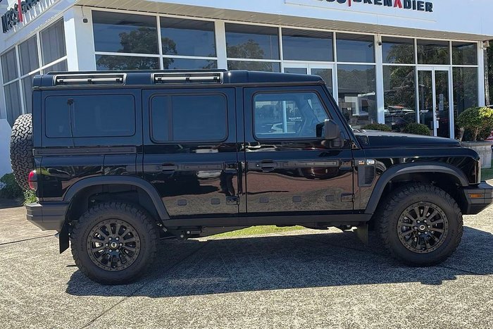 2025 INEOS Grenadier Station Wagon MY26 4X4 Dual Range Inky Black - Contract Roof - Painted (FPJ)