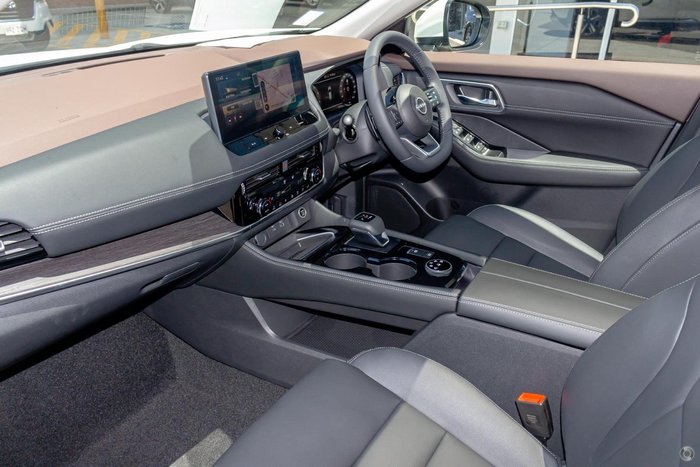 2025 Nissan X-TRAIL Ti