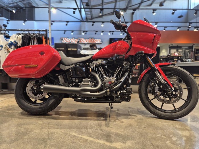 Harley-Davidson Low Rider ST 117 (FXLRST) Softail