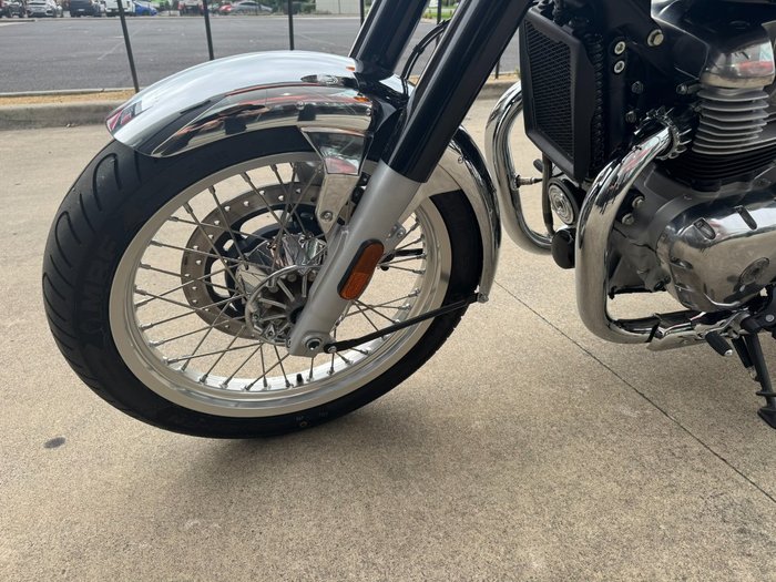 2026 Royal Enfield (see Also Enfiel 2026 ROYAL ENFIELD CLASSIC 650 BLACK