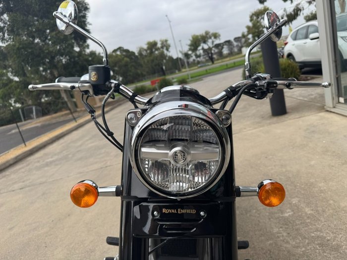 2026 Royal Enfield (see Also Enfiel 2026 ROYAL ENFIELD CLASSIC 650 BLACK