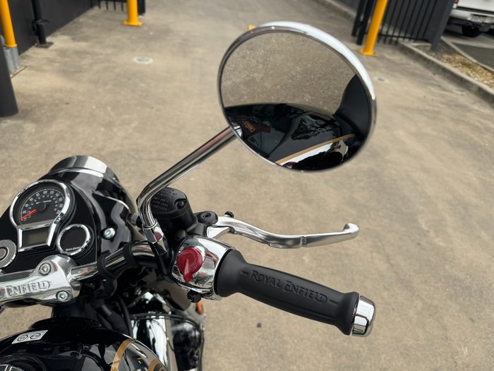 2026 Royal Enfield (see Also Enfiel 2026 ROYAL ENFIELD CLASSIC 650 BLACK