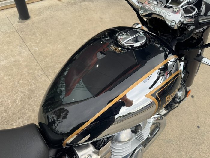 2026 Royal Enfield (see Also Enfiel 2026 ROYAL ENFIELD CLASSIC 650 BLACK