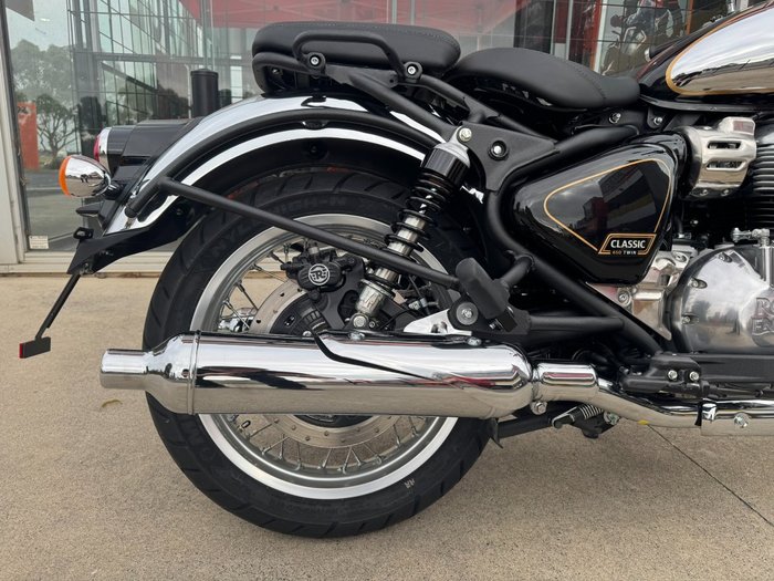 2026 Royal Enfield (see Also Enfiel 2026 ROYAL ENFIELD CLASSIC 650 BLACK