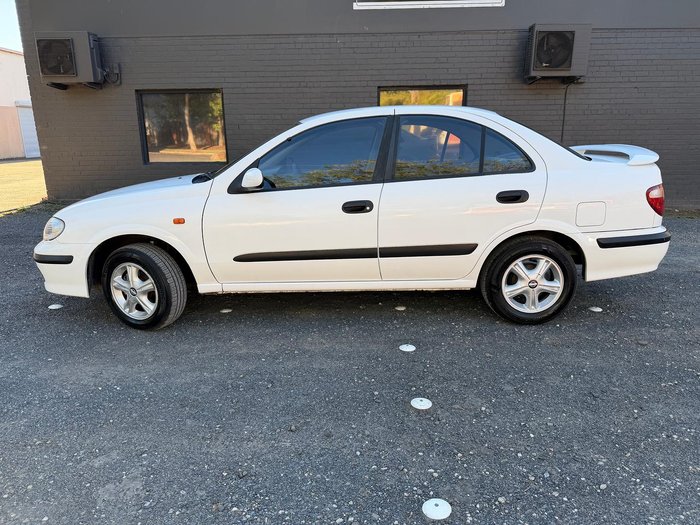 2002 Nissan Pulsar ST N16 Artic White