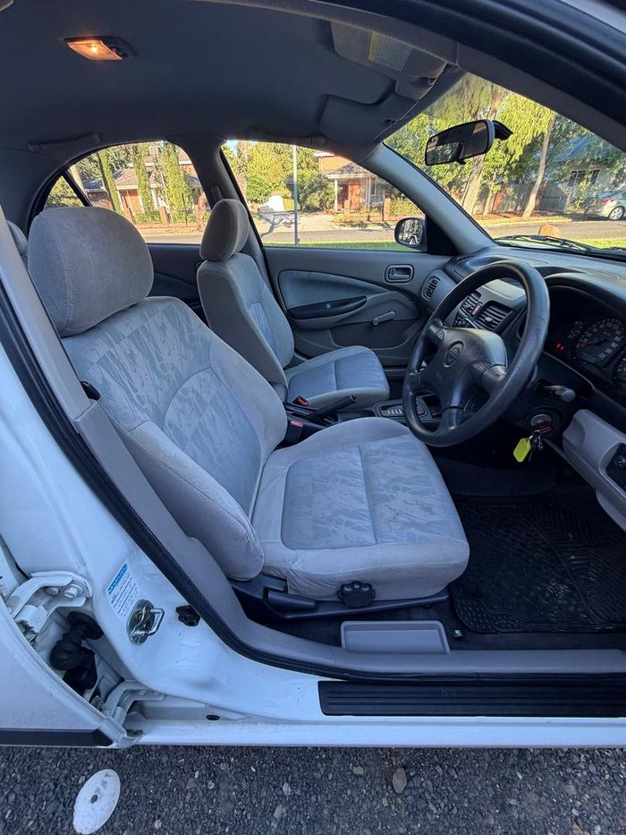 2002 Nissan Pulsar ST N16 Artic White