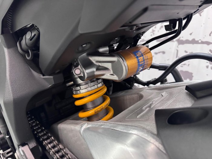 2024 Yamaha YZF-R1M R1 Black