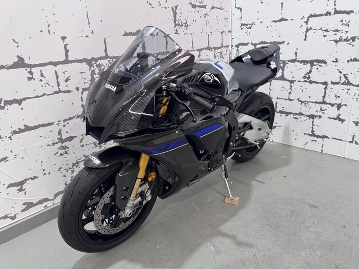 2024 Yamaha YZF-R1M R1 Black