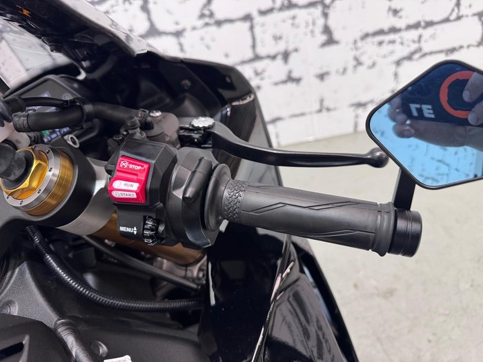 2024 Yamaha YZF-R1M R1 Black