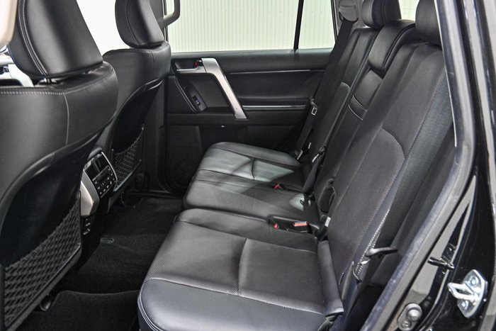 2021 Toyota Landcruiser Prado VX