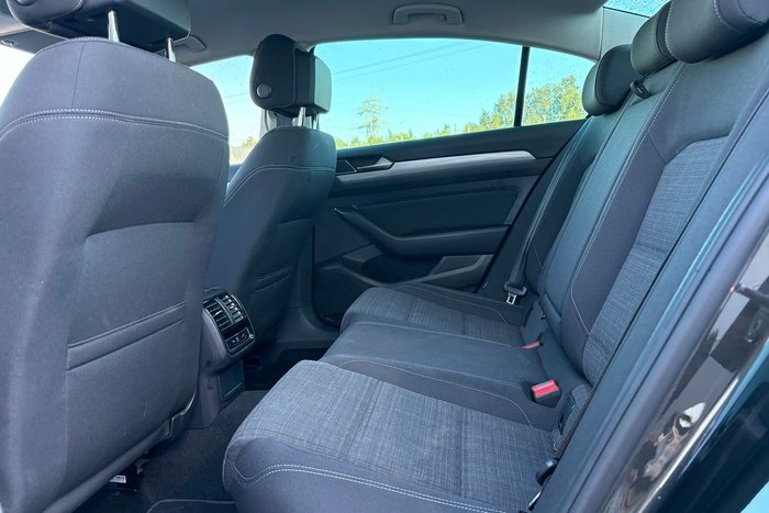 2022 Volkswagen Passat 140TSI Business