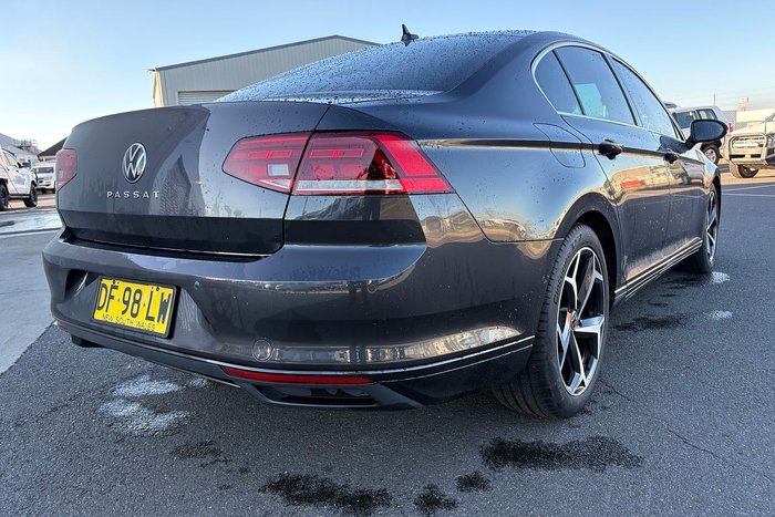2022 Volkswagen Passat 140TSI Business