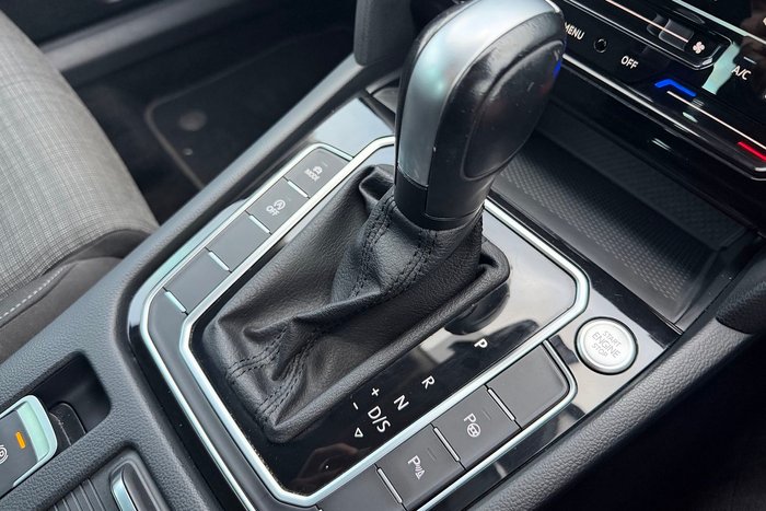 2022 Volkswagen Passat 140TSI Business