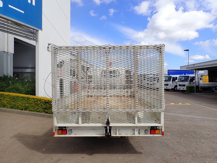 2015 ISUZU NPR 275