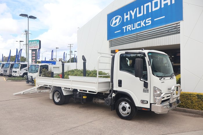 2015 ISUZU NPR