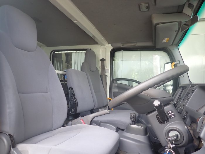 2019 ISUZU NPS 75-155