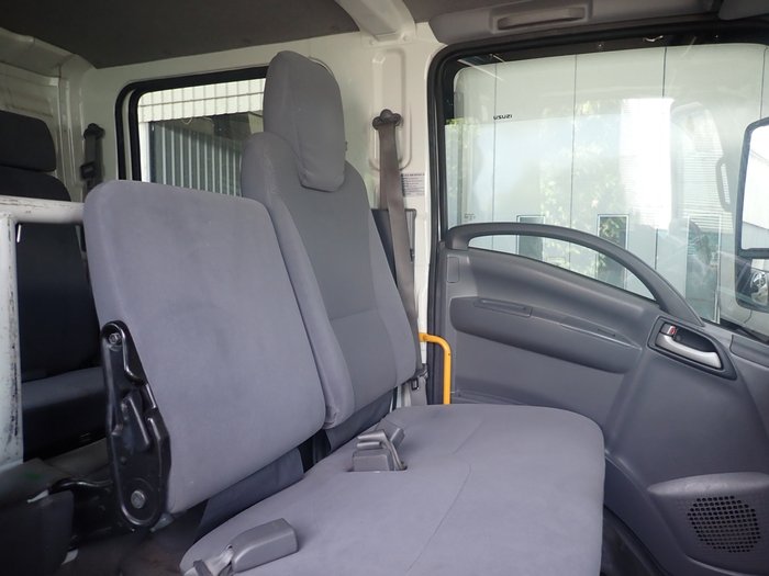 2019 ISUZU NPS 75-155