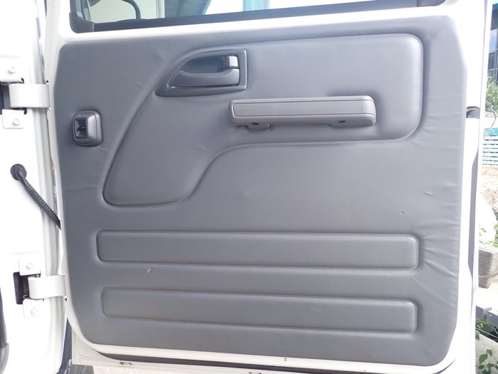2019 ISUZU NPS 75-155