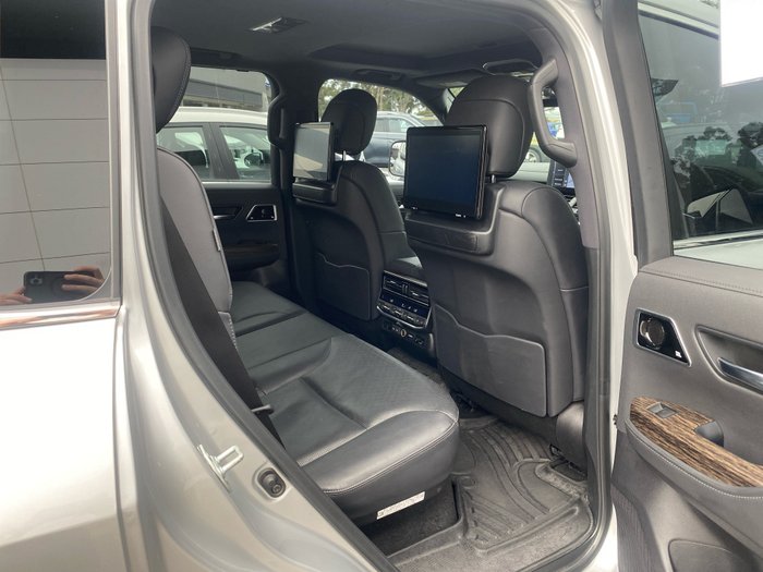 2022 Toyota LandCruiser Sahara