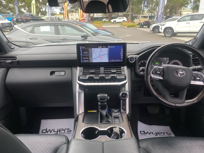 2022 Toyota LandCruiser Sahara