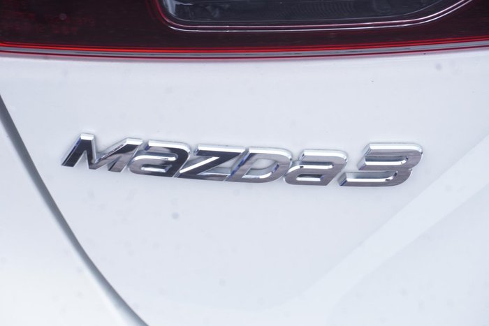 2016 Mazda 3 Neo