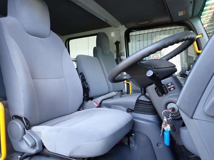 2017 ISUZU NPS 75-155