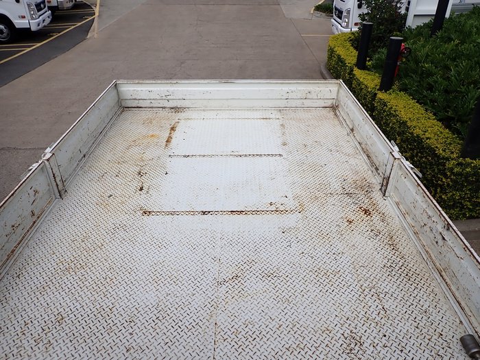 2017 ISUZU NPR 75-190