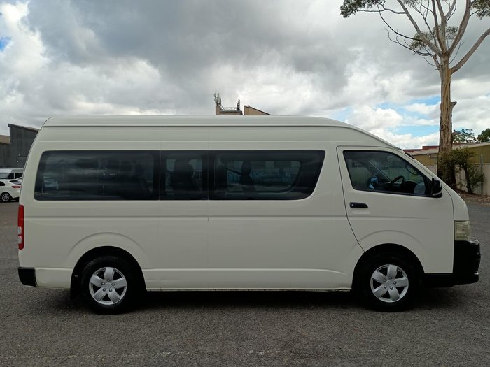 2011 Toyota Hiace Commuter
