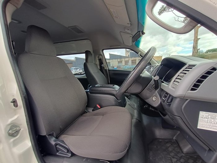 2011 Toyota Hiace Commuter