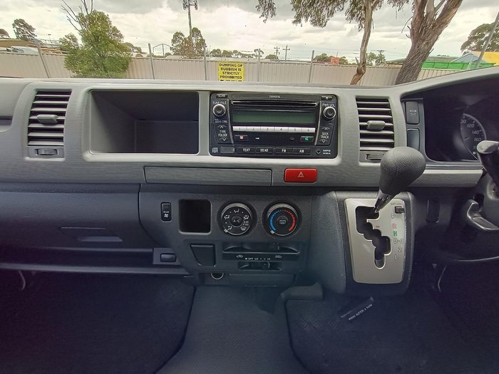 2011 Toyota Hiace Commuter