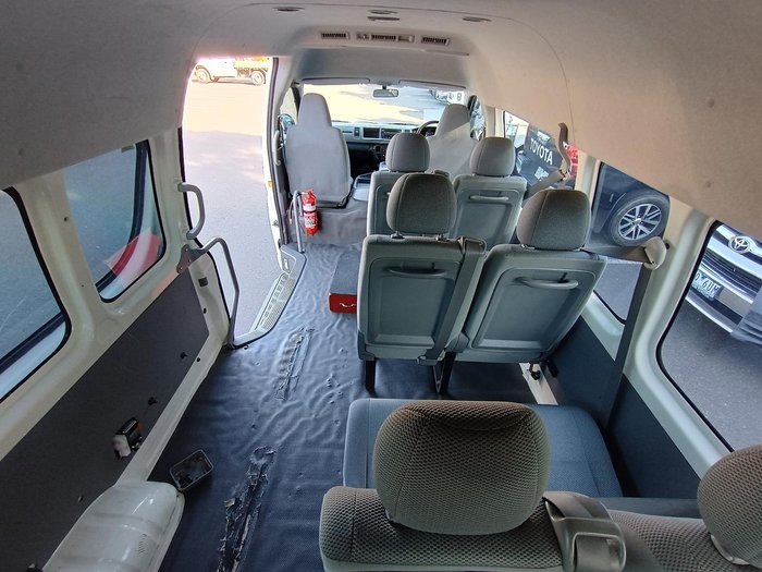 2008 Toyota Hiace Commuter