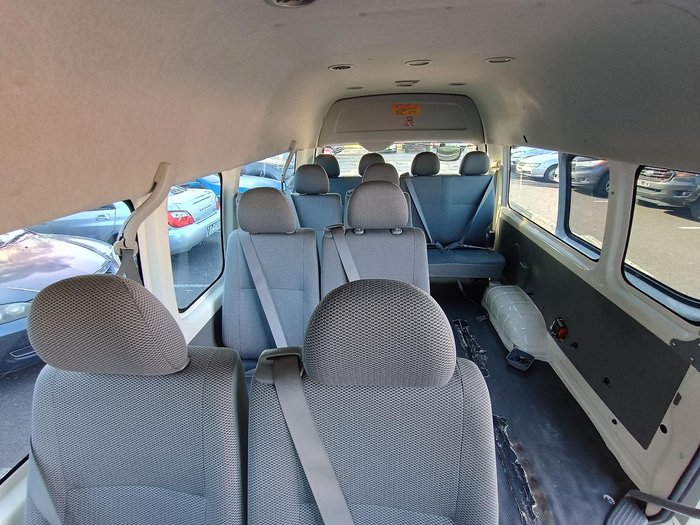 2008 Toyota Hiace Commuter