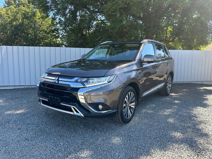 2020 Mitsubishi Outlander LS