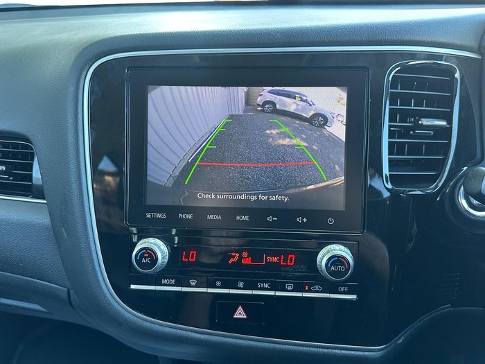 2020 Mitsubishi Outlander LS