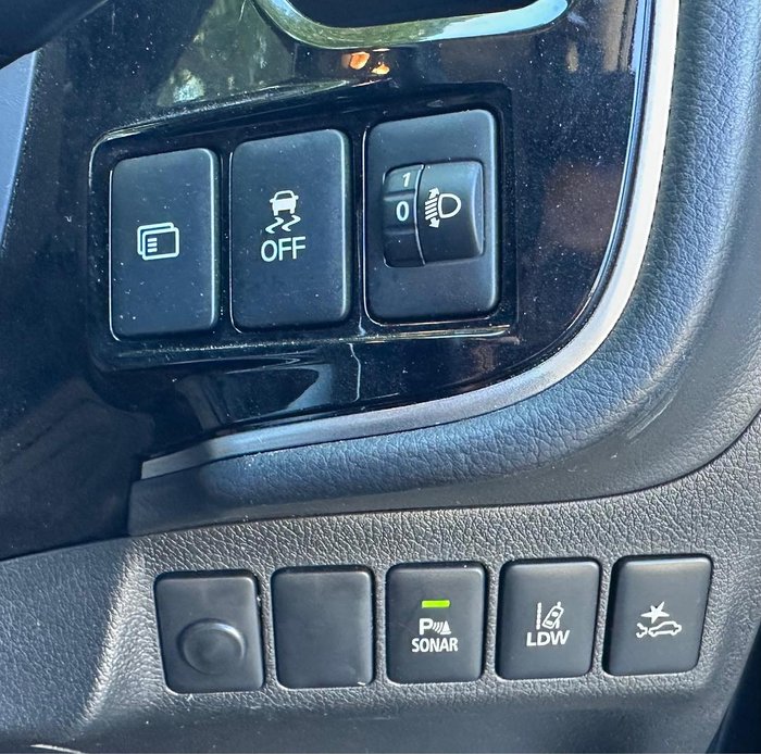 2020 Mitsubishi Outlander LS