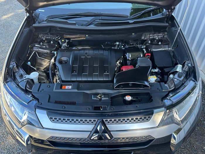 2020 Mitsubishi Outlander LS