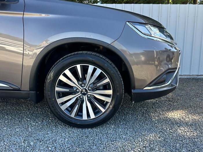 2020 Mitsubishi Outlander LS