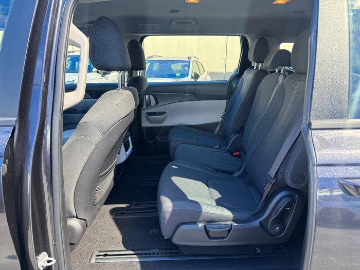 2023 Kia Carnival S